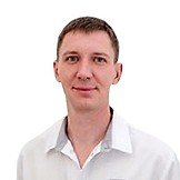 Врач Бендер Георгий Константинович