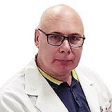 Врач Бессарабов Олег Иванович
