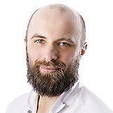 Врач Комаров Андрей Вадимович