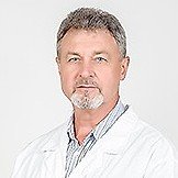 Врач Крисанов Евгений Иванович