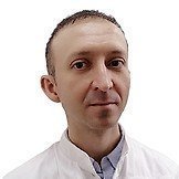 Врач Раевский Сергей Владимирович